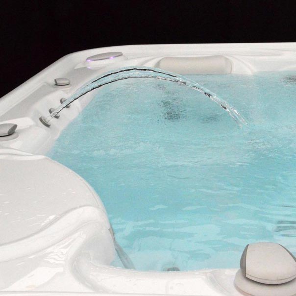 How to Properly Clean and Maintain Your Whirlpool Bath Naturally