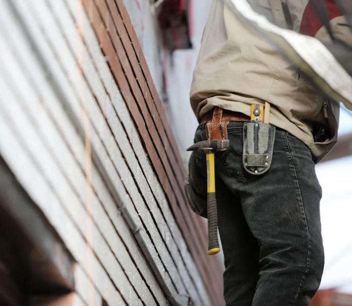 12 Key Questions to Ask Before Hiring a Roofing Contractor