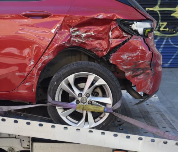 How to Handle Emergency Situations on the Road and Keep Yourself Safe