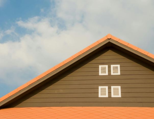 Key Indicators That Your Roof Needs Immediate Attention
