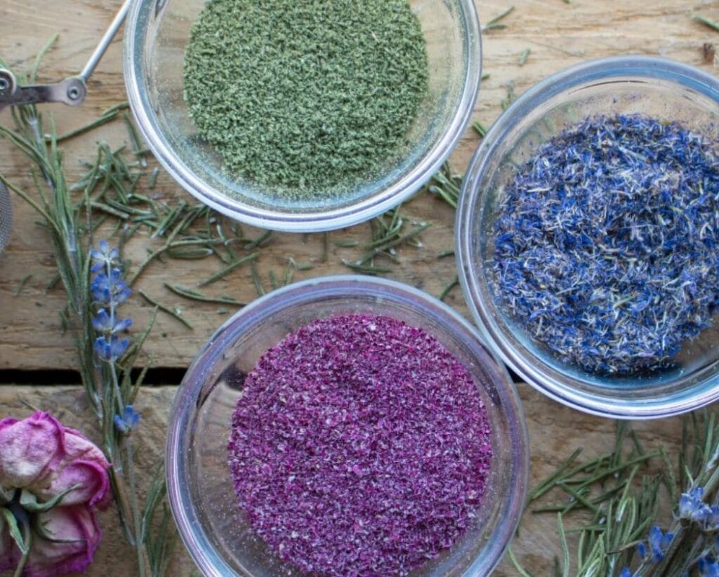 How To Make A 4-Ingredient Herbal Scouring Powder: A Natural Cleaning ...
