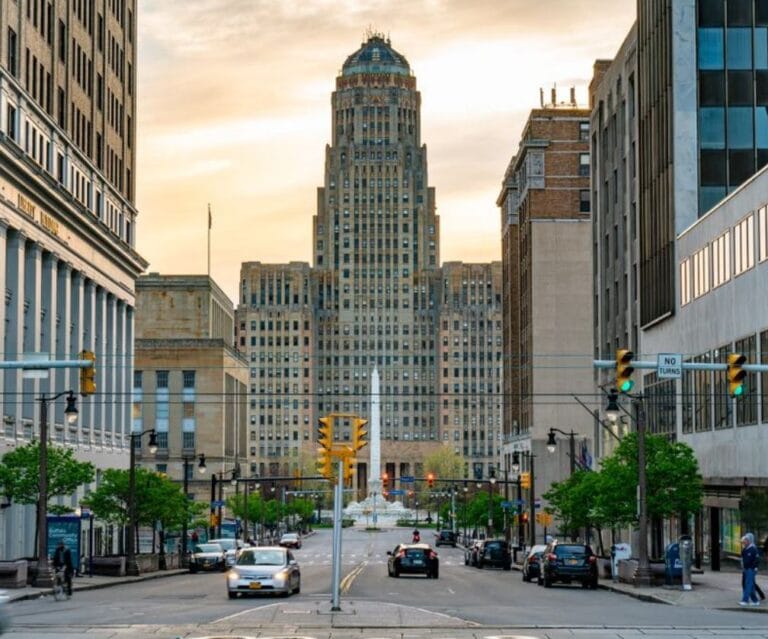 What City in Canada is Closest to Niagara Falls? A Travel Guide to the Gateway of the Falls