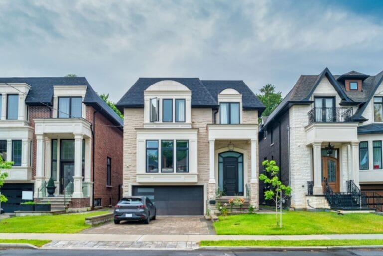 From Dark to Dramatic: How Residential Landscape Lighting Changes Property Appeal