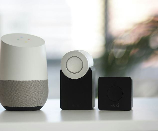 How Technology Helps Keep Your Home Life on Track 