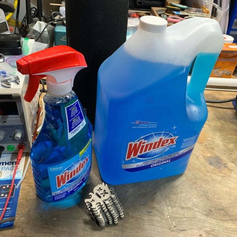 Vinegar vs. Windex Ingredients: An Expert Guide to a Safer, Cleaner Home