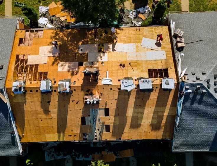 What to Expect During a Professional Roof Installation