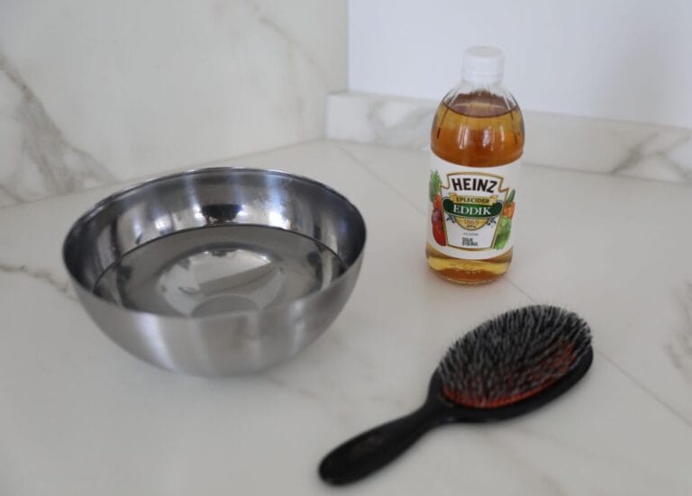 How to Clean Hair Brushes with Apple Cider Vinegar: A Professional Guide